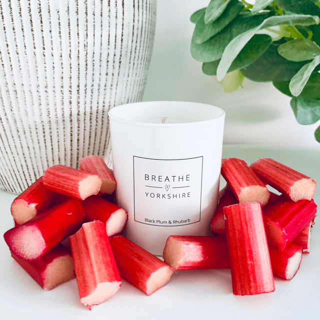 Black Plum & Rhubarb Scented Candle