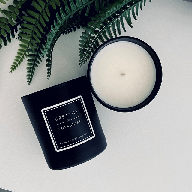 Rock Salt & Driftwood Scented Candle 